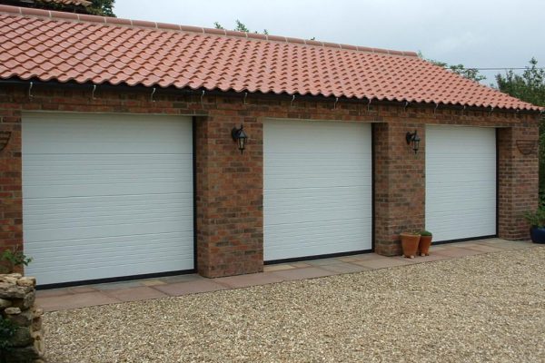 Why Cardale Make Such Good Garage Doors