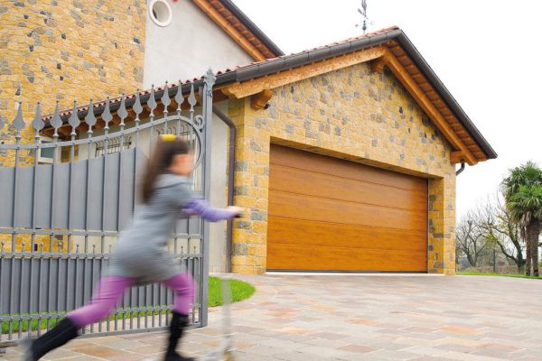 Garage Door Safety and Security Tips