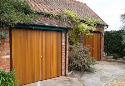 Wooden side-hinged garage door