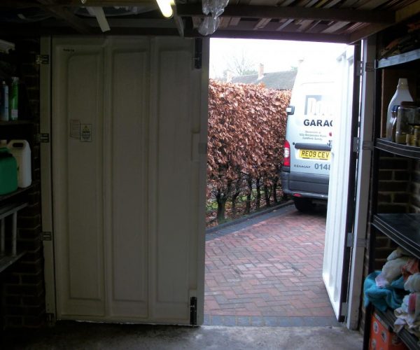 GRP WOOD-EFFECT SIDE HINGED DOOR FITTED IN FARNHAM, SURREY 7
