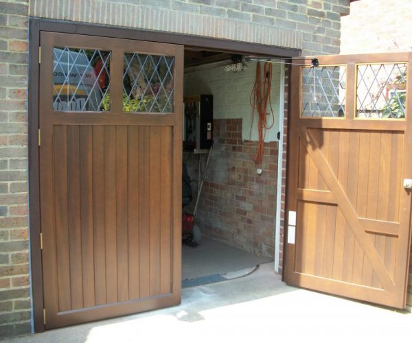 Cardale Timber Side Hinged Door, fitted in Basingstoke, Hampshire 4