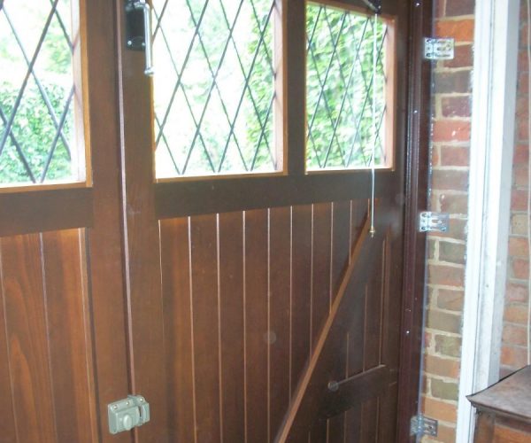 Cardale Timber Side Hinged Door, fitted in Basingstoke, Hampshire 6
