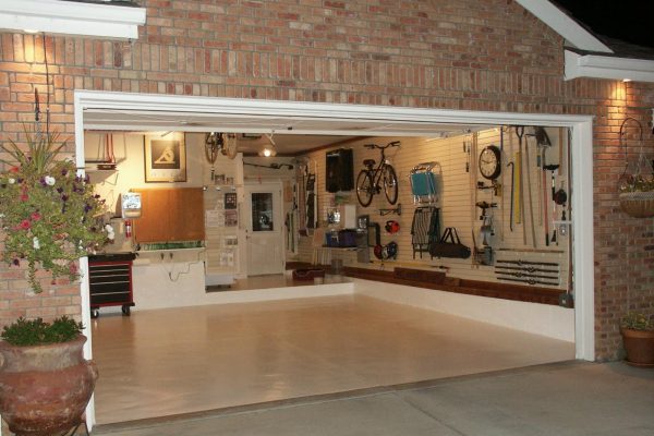 3 Things That Must NEVER Be Stored In Your Garage!