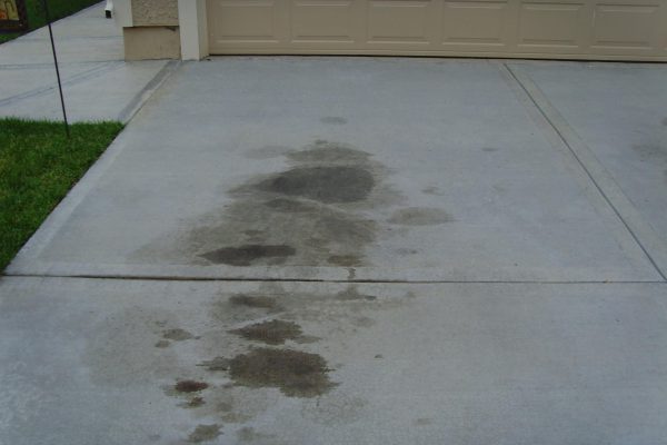 How To Remove Grease and Oil Stains From Your Garage Floor