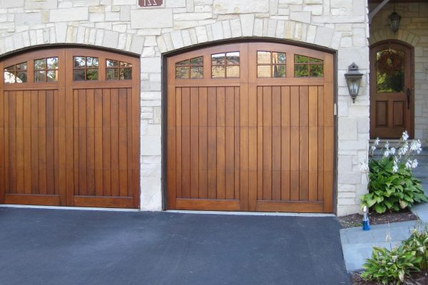 Why Everyone Is Going CRAZY for Wood-Like Steel Garage Doors!