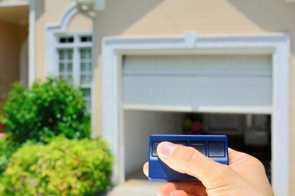 4 Key Reasons Why You Should Buy An Automatic Garage Door