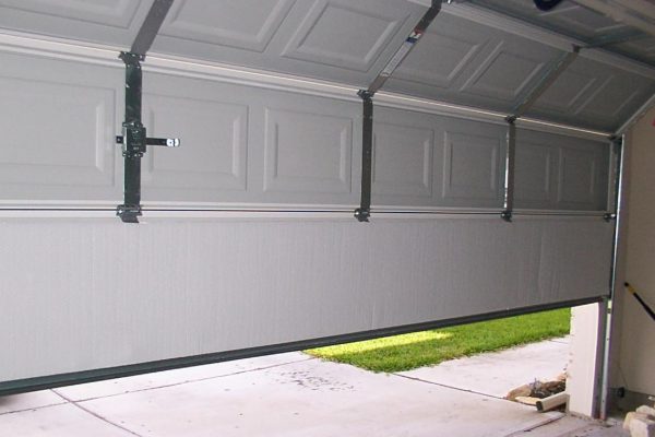 Replace Or Repair Your Garage Door Panel?