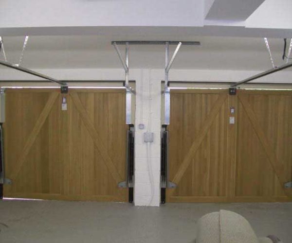 CARDALE EURO OAK DOORS, LEATHERHEAD, SURREY 2