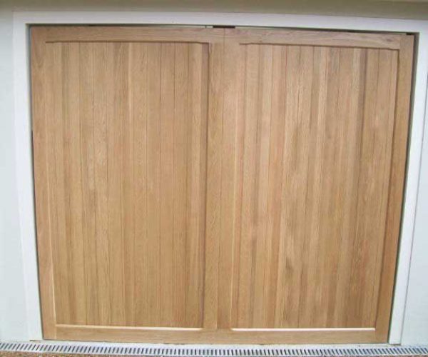 CARDALE EURO OAK DOORS, LEATHERHEAD, SURREY 4