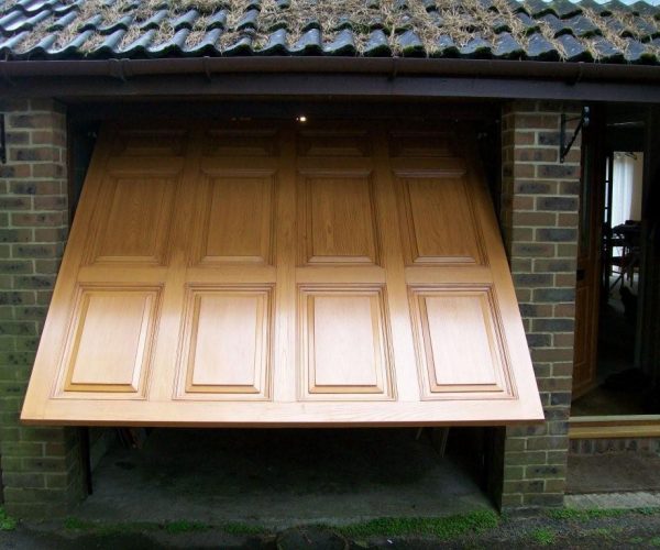 GRP GARAGE DOOR FITTED IN HASLEMERE, HAMPSHIRE 4