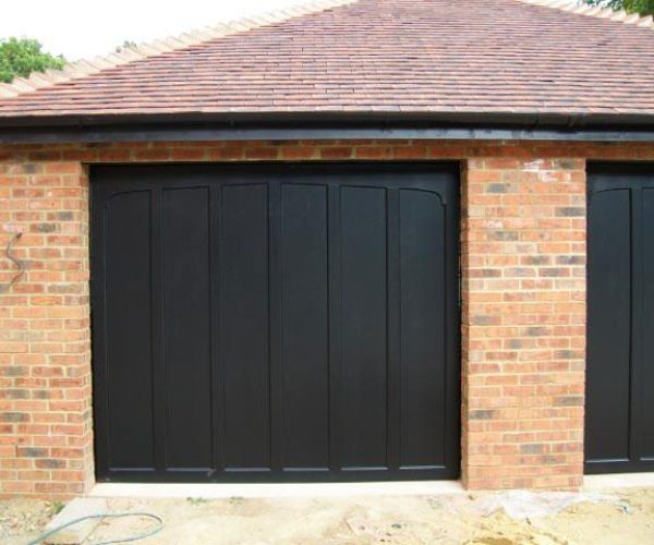 CEDAR DOORS, GERRARDS CROSS, BERKSHIRE 6