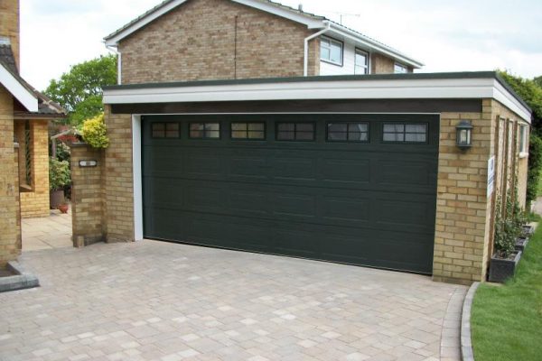 CARTECK SECTIONAL DOOR TREND COLOUR WITH WINDOWS, FARNBOROUGH