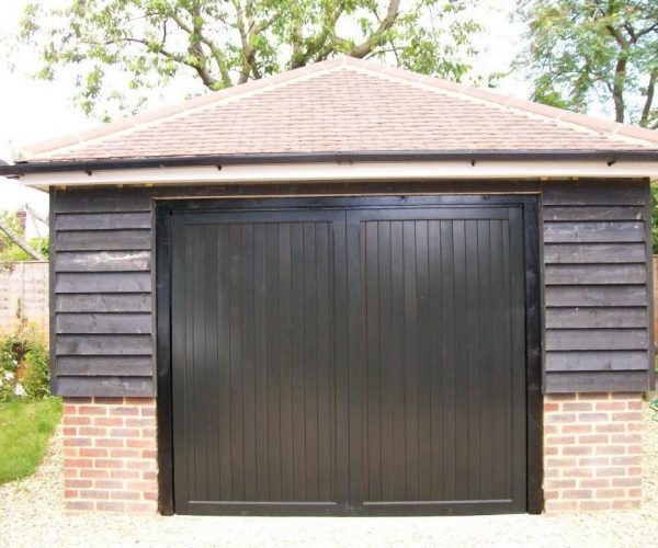 TIMBER GARAGE DOOR, WOKING, SURREY 5