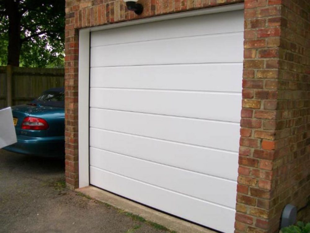 SECTIONAL DOOR, FARNBOROUGH, HAMPSHIRE 1
