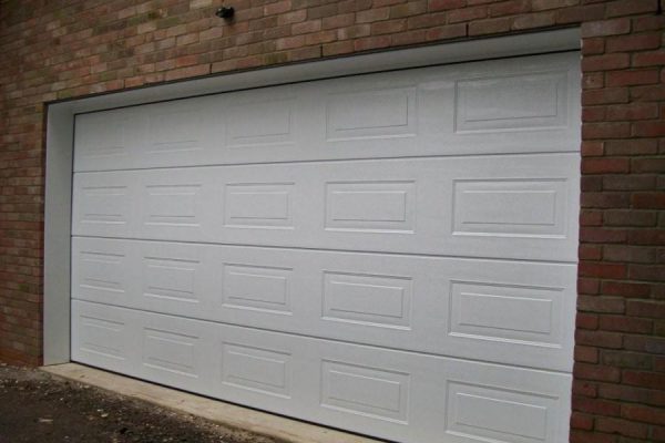 CARTECK SECTIONAL GARAGE DOOR FITTED IN BASINGSTOKE
