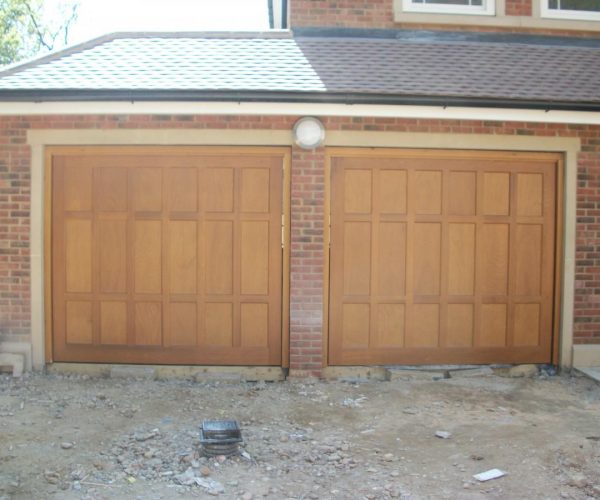 CEDAR TIMBER ELECTRIC DOORS FITTED IN WALTON ON THAMES, SURREY 5