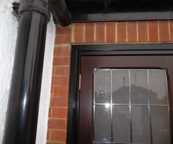 CARDALE TIMBER SIDE HINGED DOOR FITTED IN RICHMOND 4