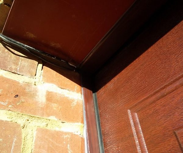 CARTECK ROSEWOOD PANELLED SECTIONAL GARAGE, OXSHOTT 6