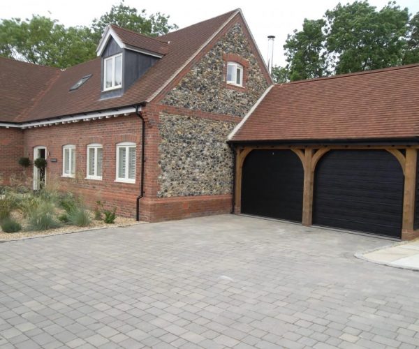 BLACK CARTECK SECTIONAL GARAGE DOORS FITTED IN SUNNINGDALE, BERKSHIRE. 3