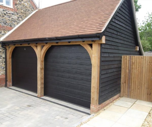 BLACK CARTECK SECTIONAL GARAGE DOORS FITTED IN SUNNINGDALE, BERKSHIRE. 4