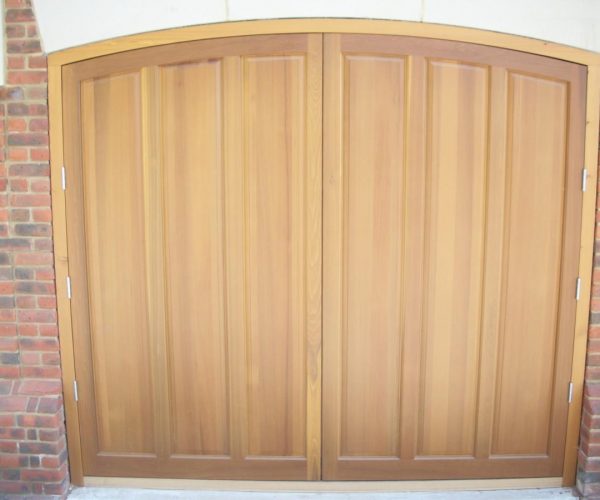 5 CEDAR TIMBER DOORS, FITTED IN WOKINGHAM 6