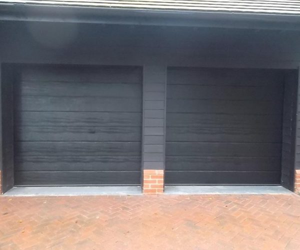 2 CARTECK INSULATED SECTIONAL GARAGE DOORS FITTED IN FARNHAM, SURREY 3