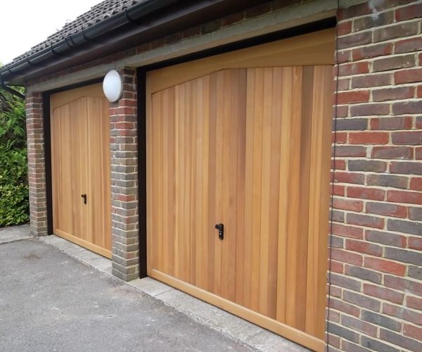 CARDALE TIMBER DOORS FULLY FINISHED IN LIGHT OAK, CAMBERLEY 2