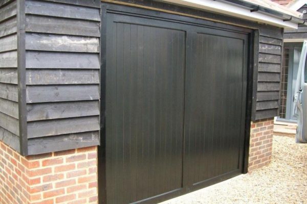 TIMBER GARAGE DOOR, WOKING, SURREY