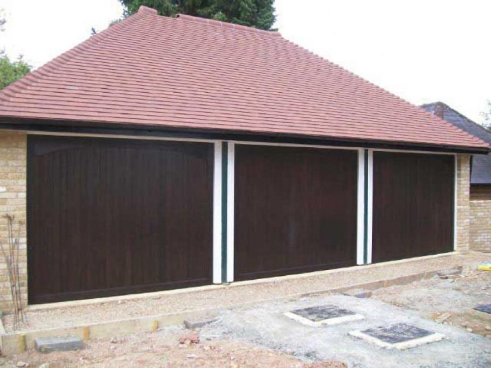 CARDALE TIMBER DOORS FITTED IN LEATHERHEAD, SURREY 1