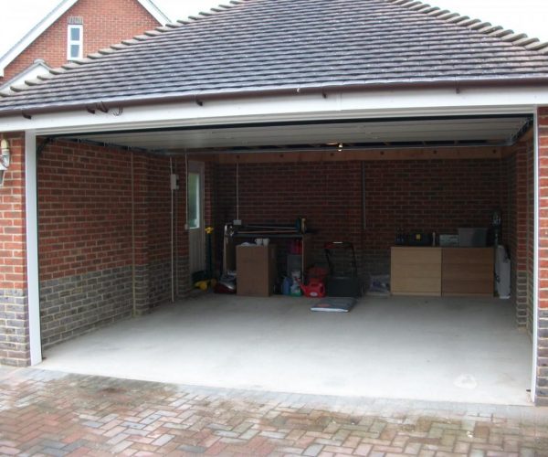 BLACK CARTECK CENTRE RIB SECTIONAL GARAGE DOOR FITTED IN DORKING, SURREY 4