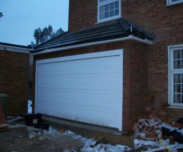 CARTECK SECTIONAL DOOR, MAIDENHEAD, BERKSHIRE 4
