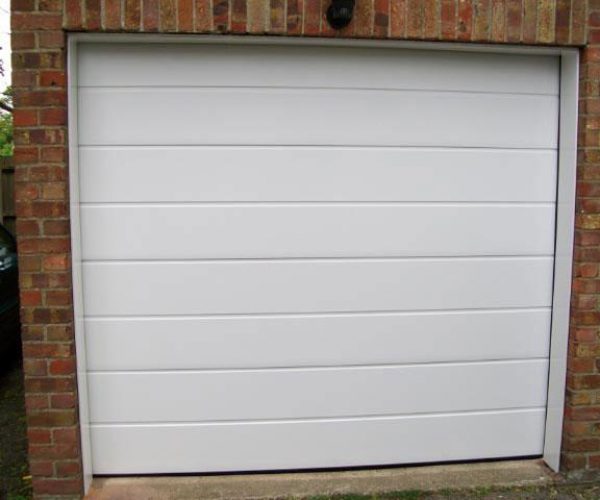 SECTIONAL DOOR, FARNBOROUGH, HAMPSHIRE 2