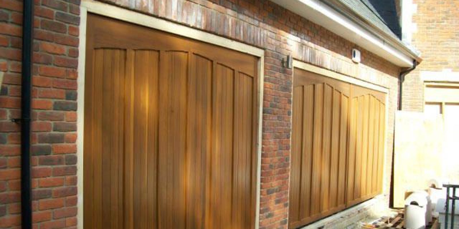 GATCOMBE TIMBER DOOR, WINDSOR, BERKSHIRE 2