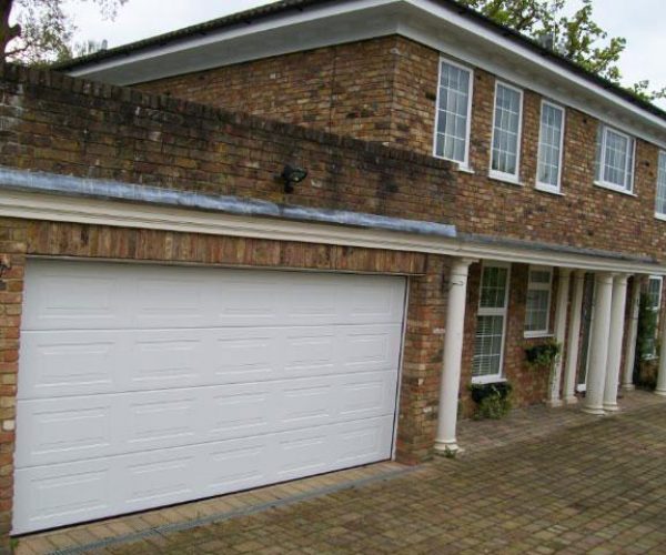 PANELLED SECTIONAL DOOR INSTALLATION 4