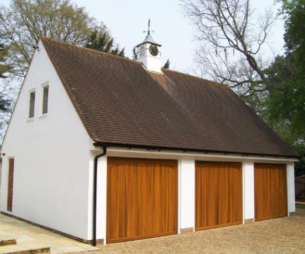 CARDALE TIMBER GARAGE DOORS FITTED IN HOOKHEATH, SURREY 4