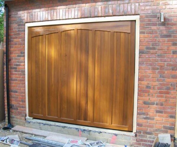 CARDALE FUTURA SANDRINGHAM TIMBER DOORS INSTALLATION 4