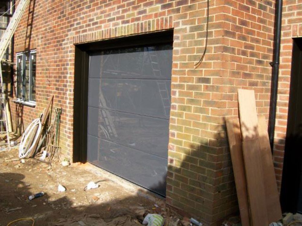SECTIONAL DOORS, SONNING ON THAMES, BERKSHIRE 3