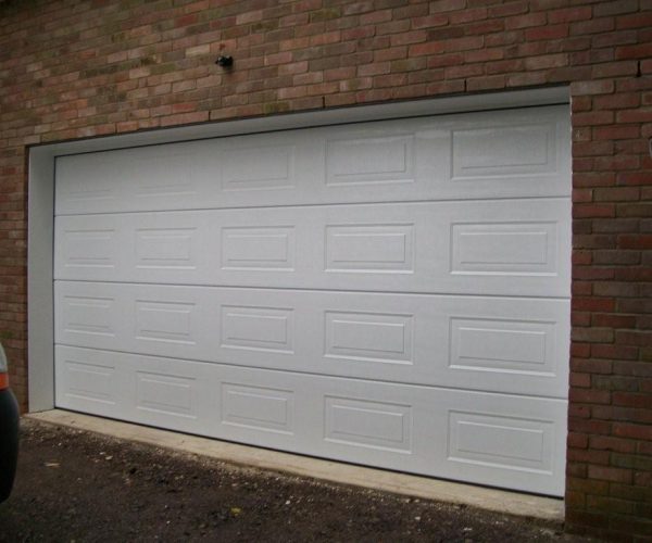 CARTECK SECTIONAL GARAGE DOOR FITTED IN BASINGSTOKE 5