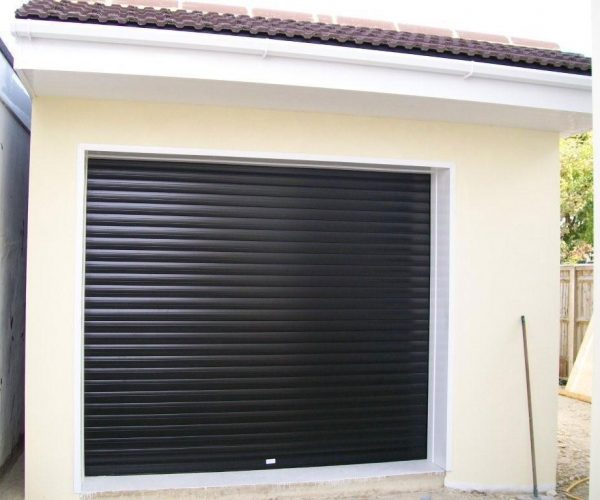 SECEUROGLIDE ROLLER DOOR, WEST MOLESEY, SURREY 2