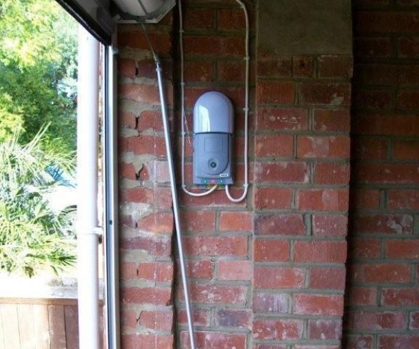 SECEUROGLIDE ROLLER DOOR, WALTON ON THAMES, SURREY 4