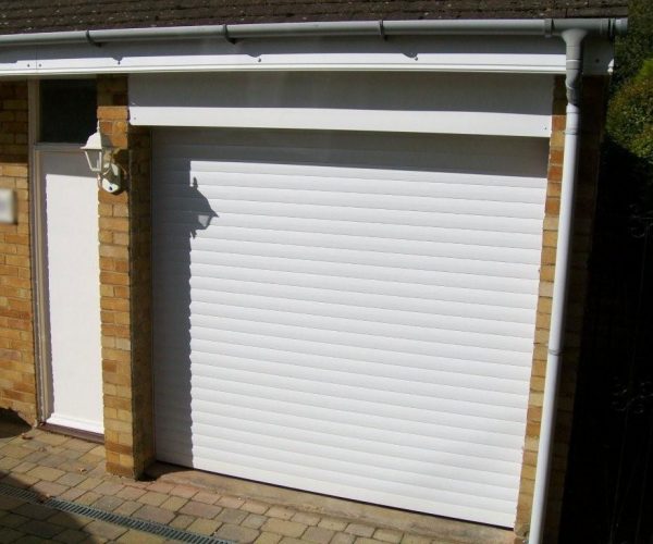 SECEUROGLIDE ROLLER DOOR, WALTON ON THAMES, SURREY 2