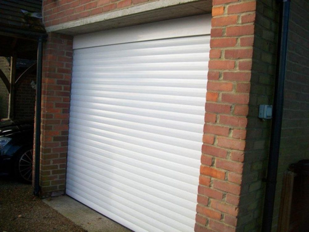 CARDALE ROLLER DOOR, COBHAM, SURREY 1