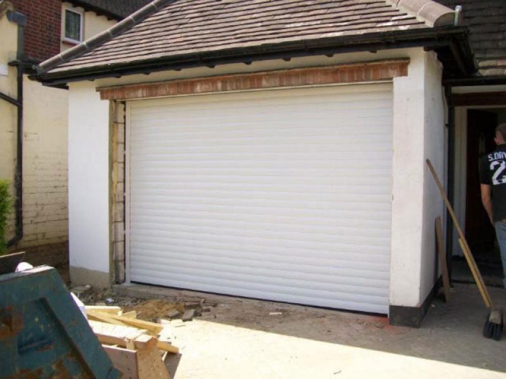 ROLLER DOOR, WOKING, SURREY 1