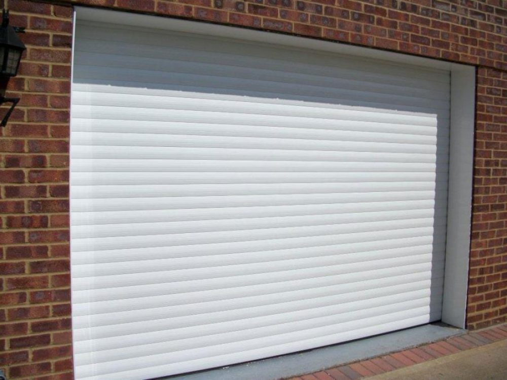 GLIDEROL ELECTRIC ROLLER DOOR, WALTON ON THAMES, SURREY 1