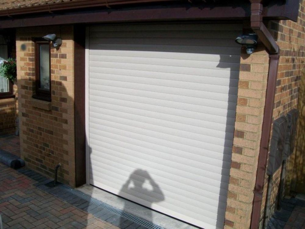 SECEUROGLIDE ROLLER DOOR BASINGSTOKE, HAMPSHIRE 1
