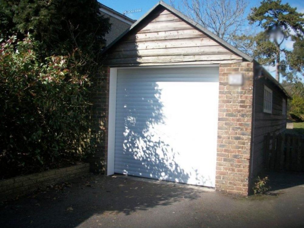 THERMAGLIDE ROLLER DOOR, BROMLEY, KENT 1