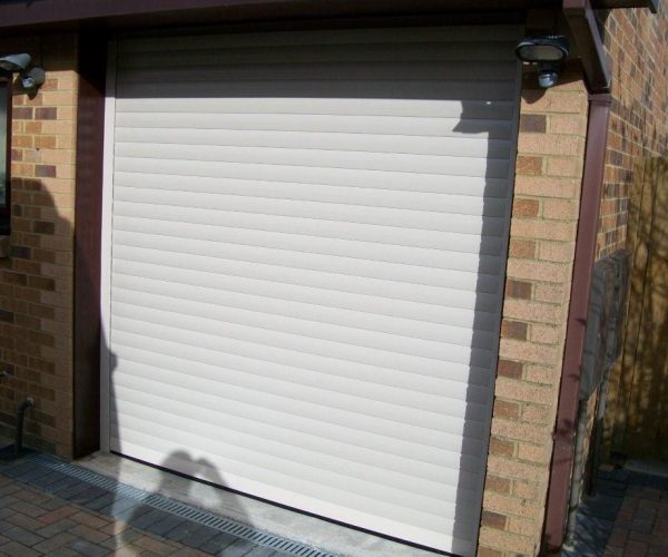 SECEUROGLIDE ROLLER DOOR BASINGSTOKE, HAMPSHIRE 2