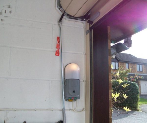 SECEUROGLIDE ROLLER DOOR BASINGSTOKE, HAMPSHIRE 6