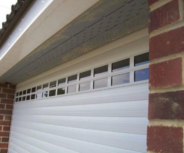 Cardale Thermaglide Roller Garage Door, fitted in Aldershot, Surrey 3