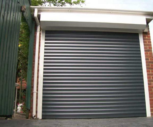 Cardale Thermaglide Roller Garage Door fitted in Fleet, Hampshire 5